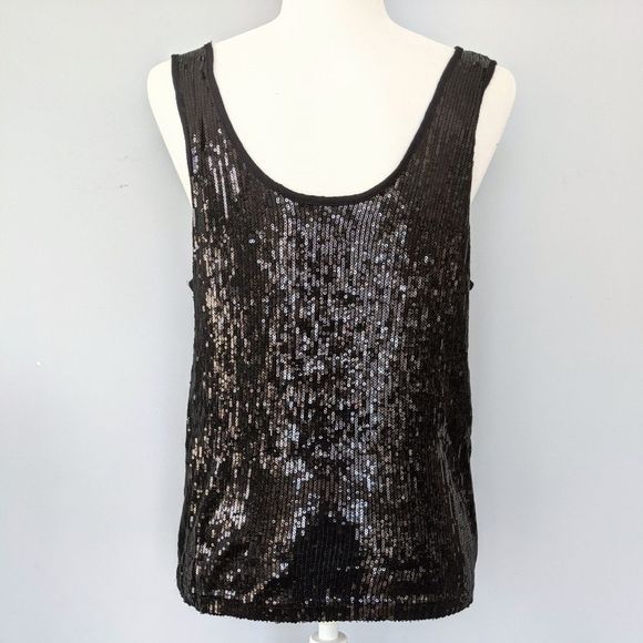 $5 in bundle 🍏 urban outfitters Black sequin tank with pocket M - Picture 2 of 8